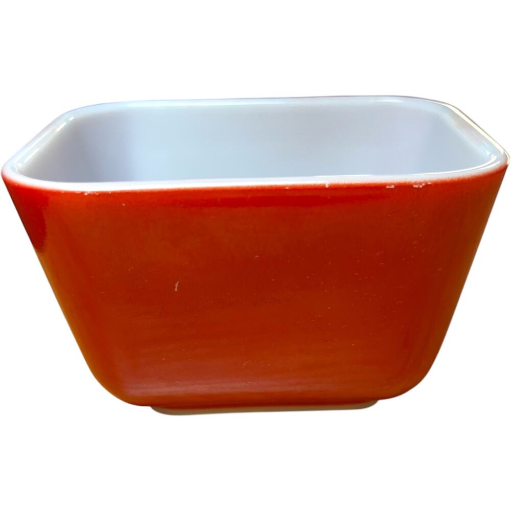 Vtg Pyrex Red Refrigerator Dish 501-B GREAT COLOR No Lid (1)
